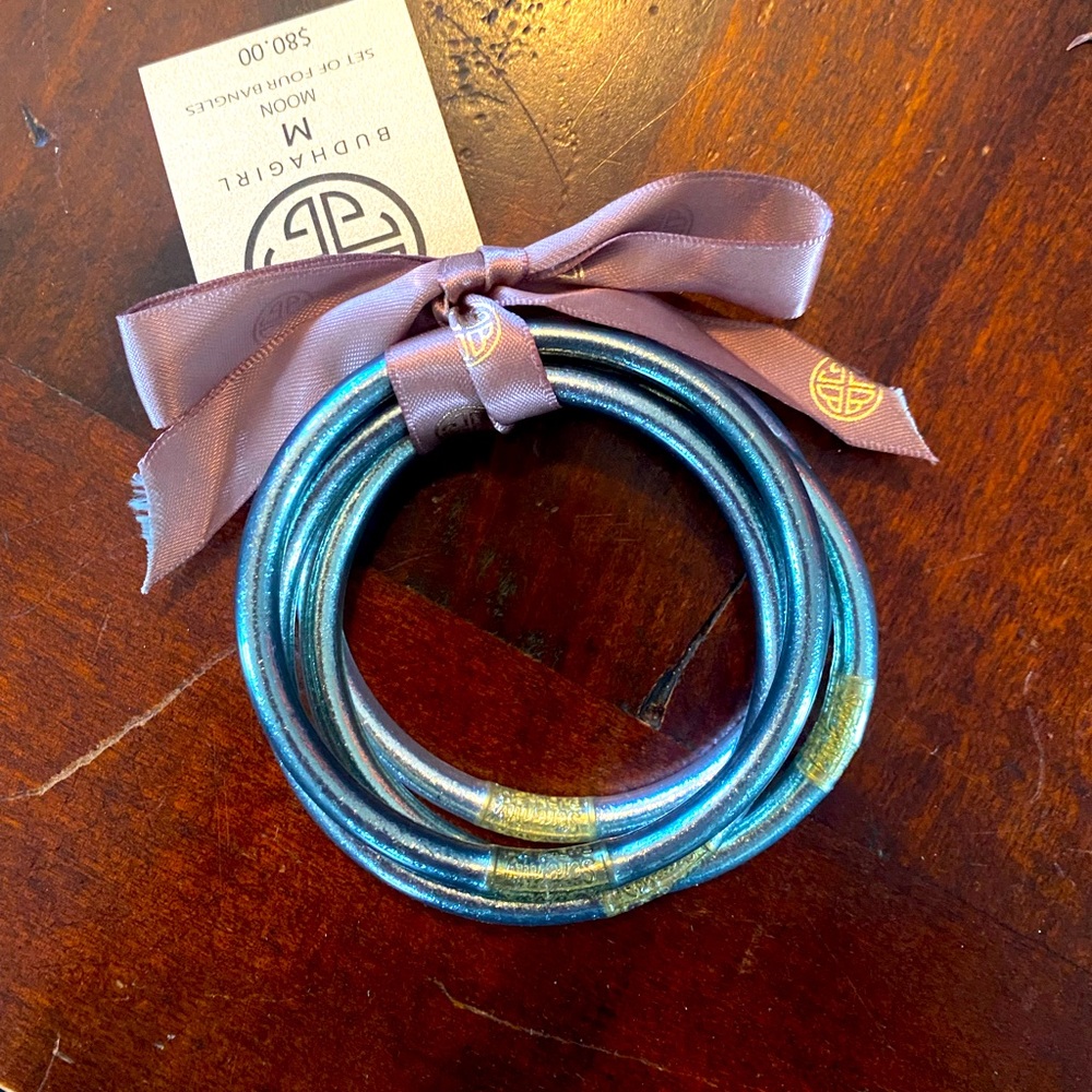 Budah girl bangles